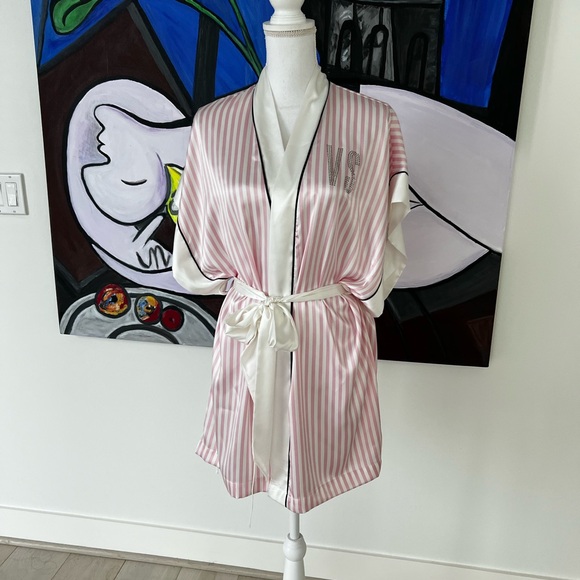 Victorias Secret Limited Collection Iconic Stripe Pink Wrap Robe - Picture 9 of 16